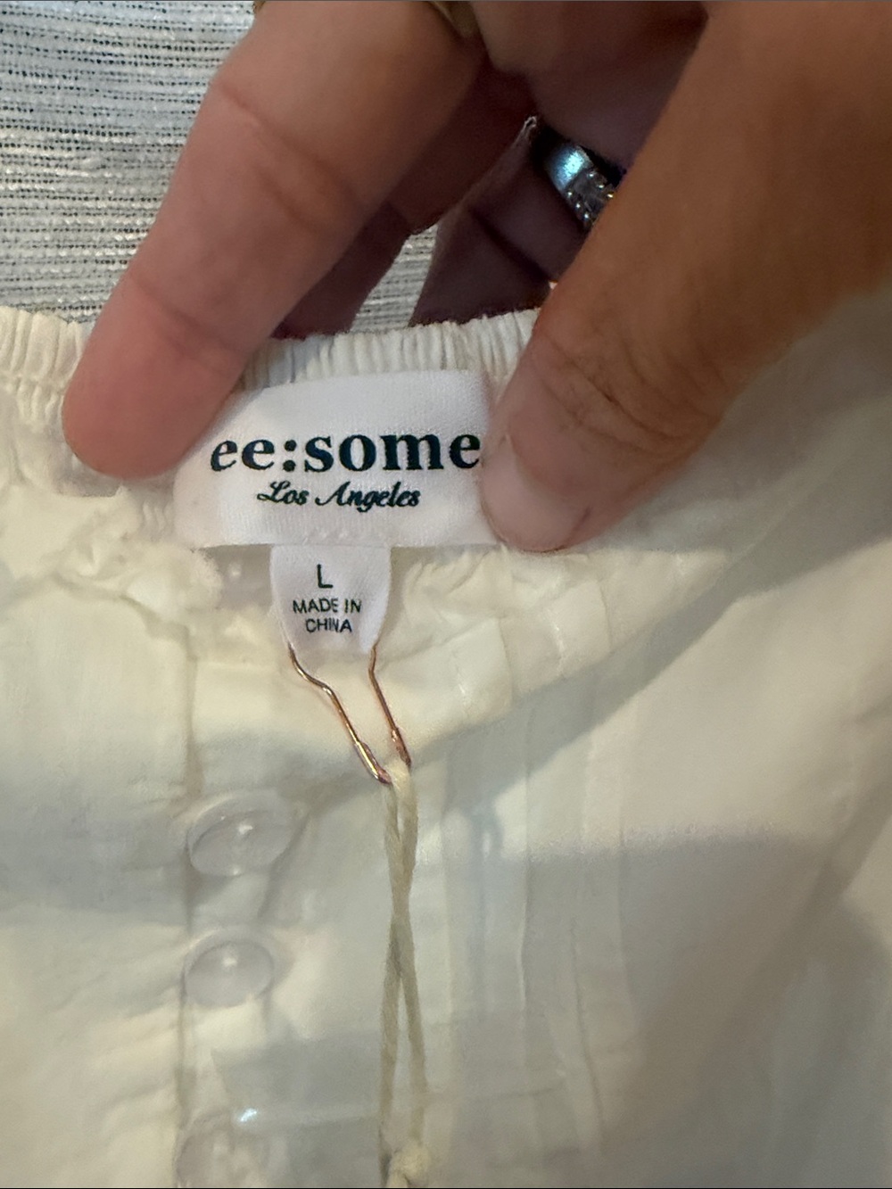 eesome White Button-Front Ruffled Tank - Picture 2 of 6